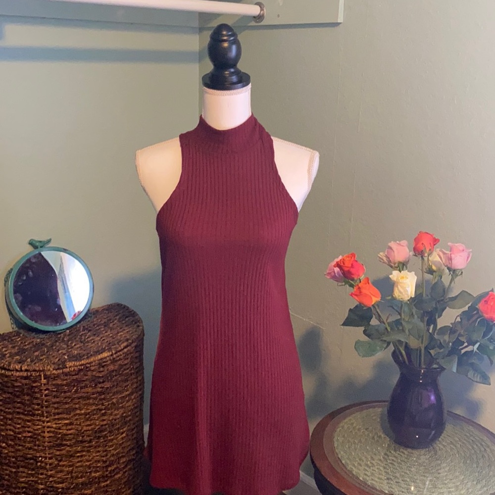 Nectar Clothing Co. burgundy mock neck tunic
